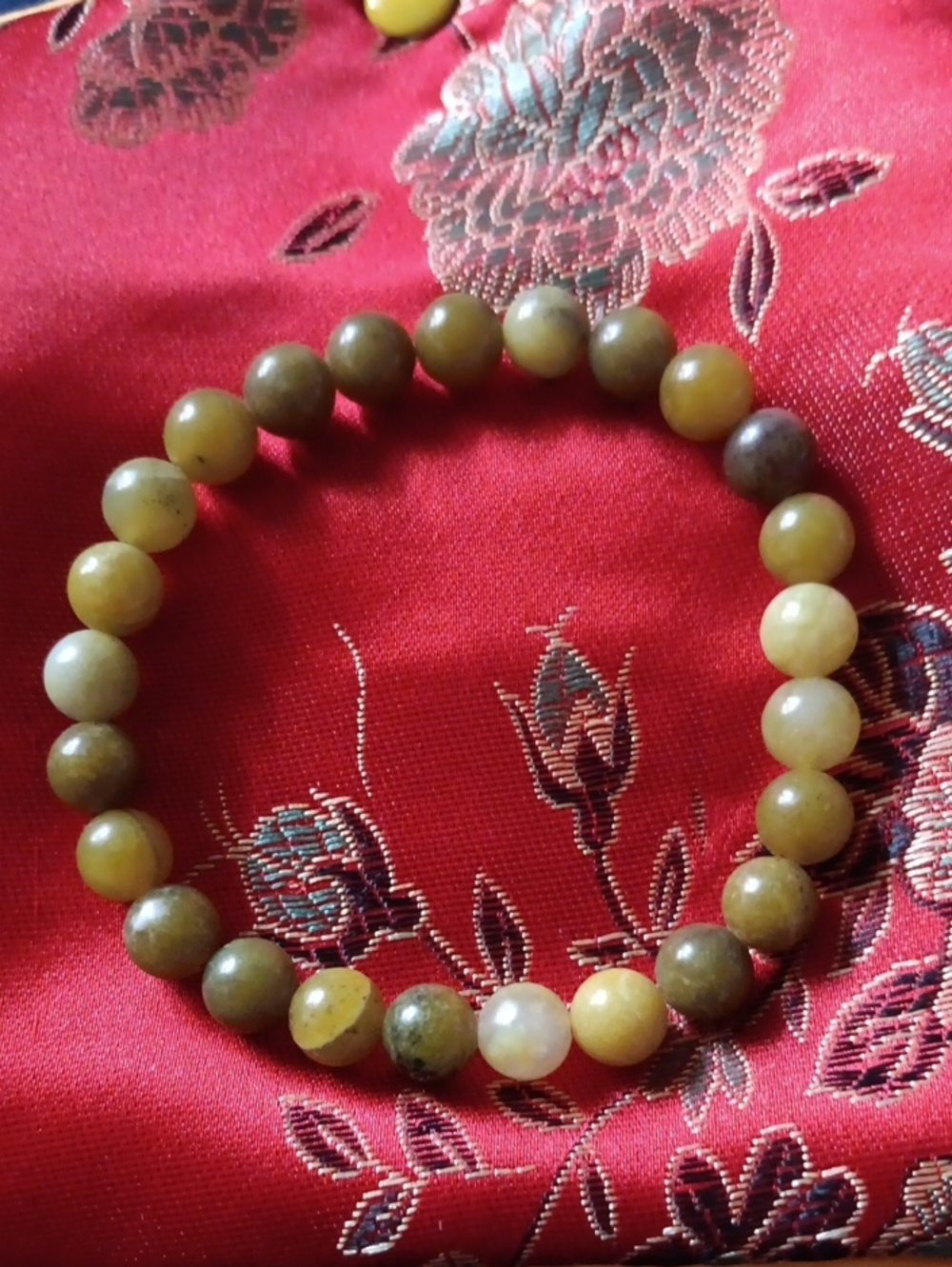 Natural Green Jade Beaded Stretch Bracelet 7.25 Inch